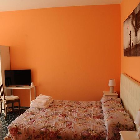 Andrea Affittacamere E B&B Solignano Nuovo Εξωτερικό φωτογραφία