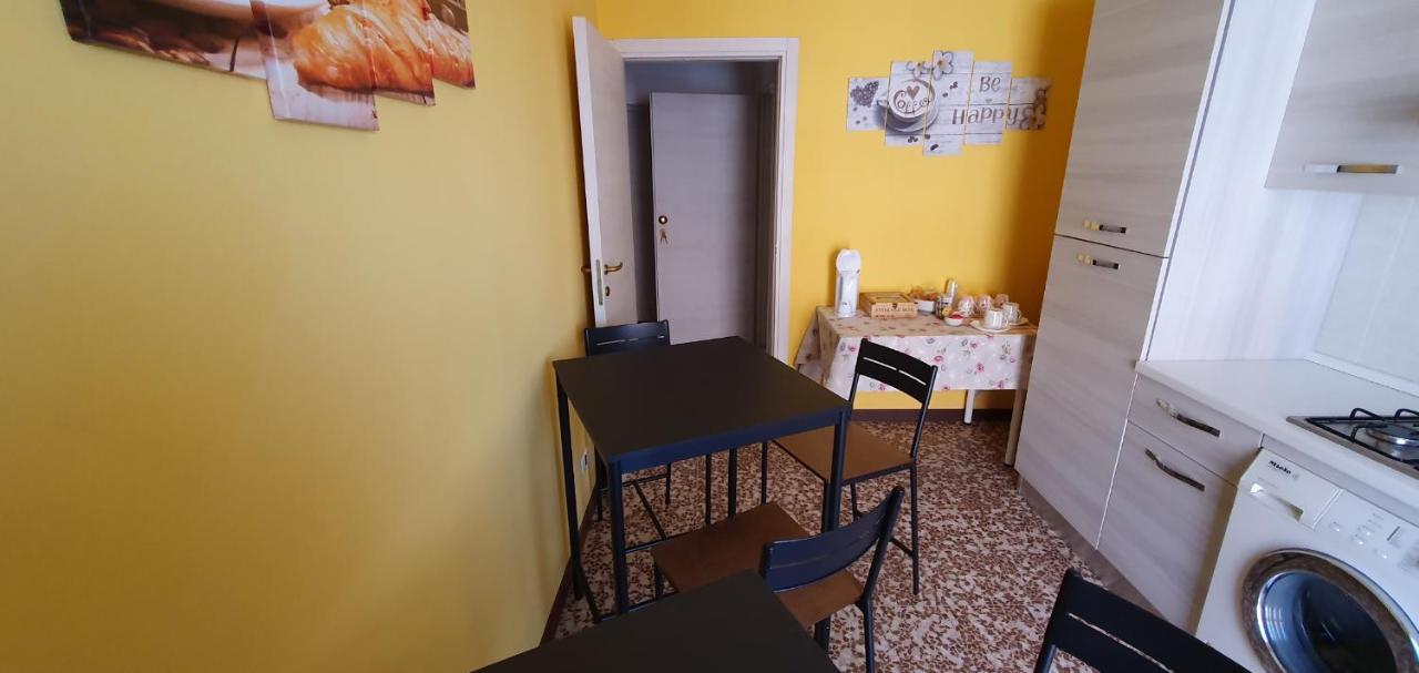 Andrea Affittacamere E B&B Solignano Nuovo Εξωτερικό φωτογραφία