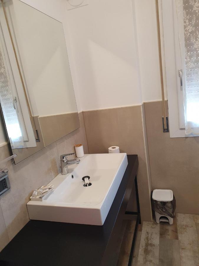 Andrea Affittacamere E B&B Solignano Nuovo Εξωτερικό φωτογραφία