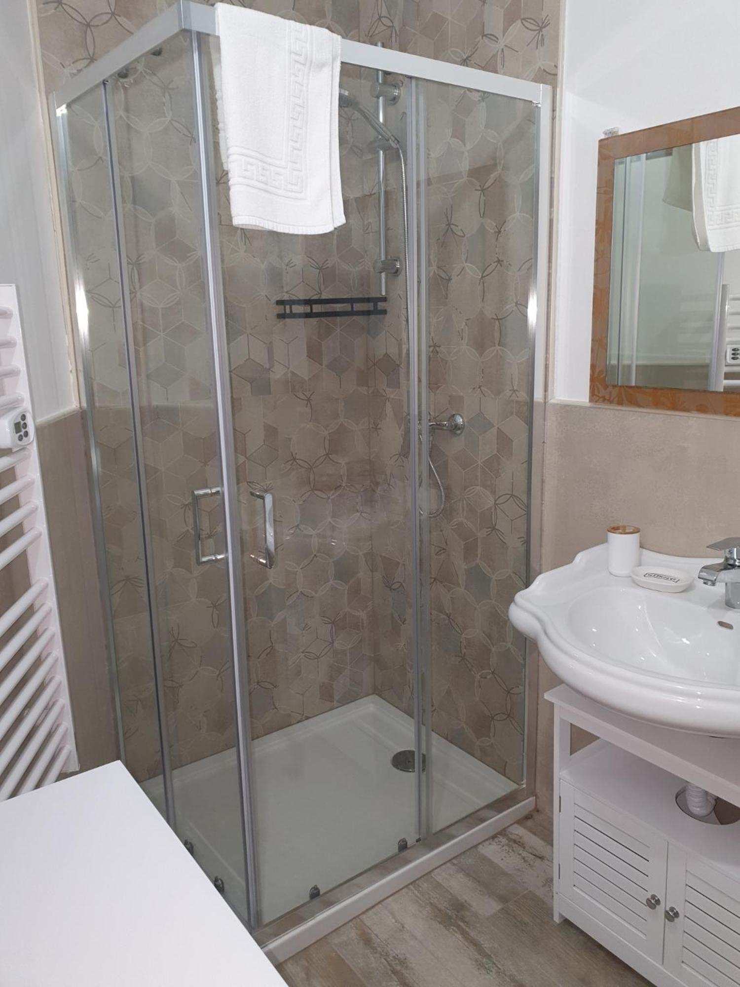 Andrea Affittacamere E B&B Solignano Nuovo Εξωτερικό φωτογραφία